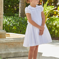 Little English traditional girl's clothing, classic smocked dress for toddler girls with peter pan collar and sash, little girl's flower girl dress with white smocking