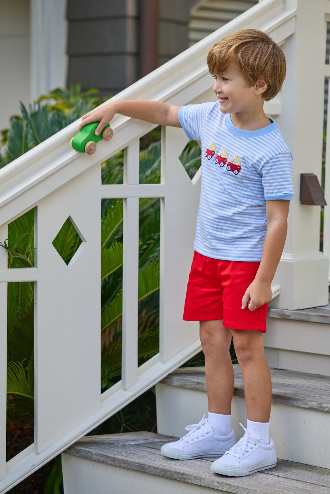 Little english classic t-shirt in light blue and white stripe with toy car applique on chest, Basic short in red twill, for little boy 
