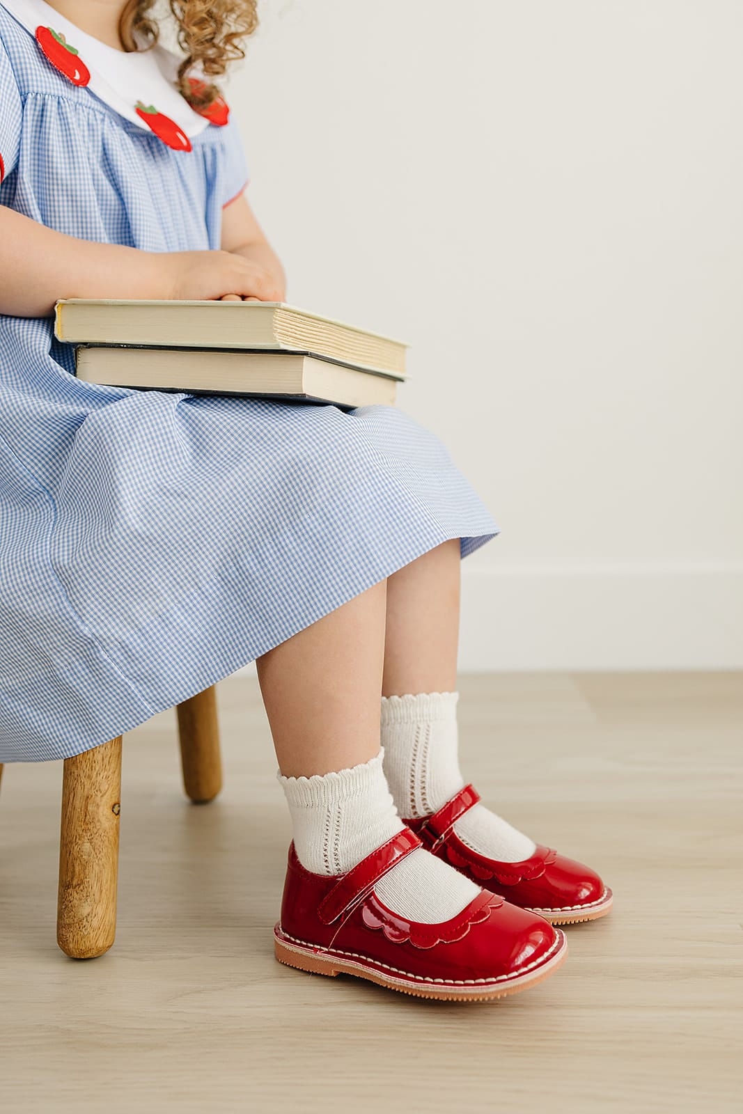 Little English traditional children&