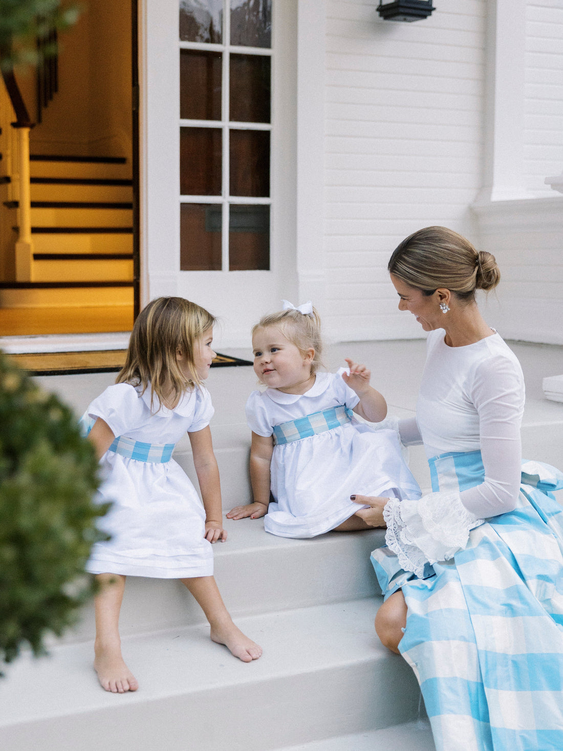 Little English Peter Pan Formal Dress In White