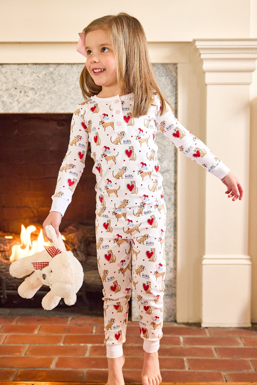 little english classic children's clothing girls long sleeve and pant pajamas with lab and red hearts all over print 