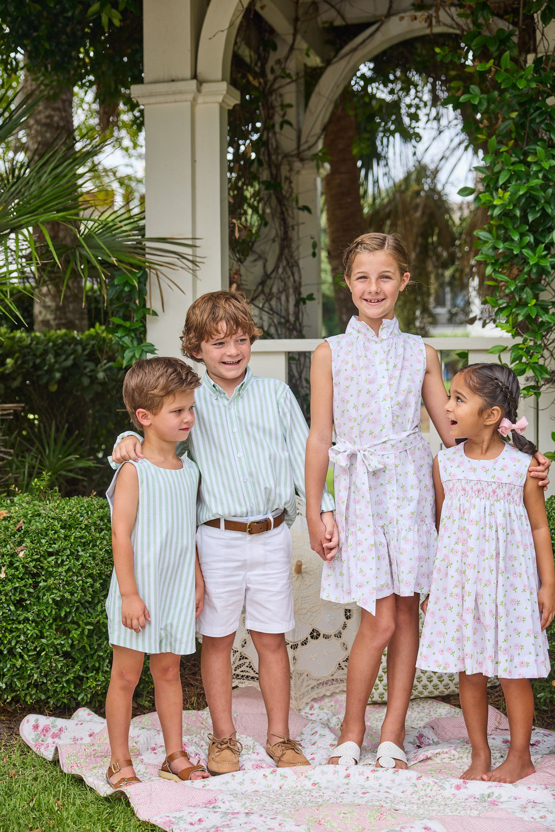 Little English traditional children&