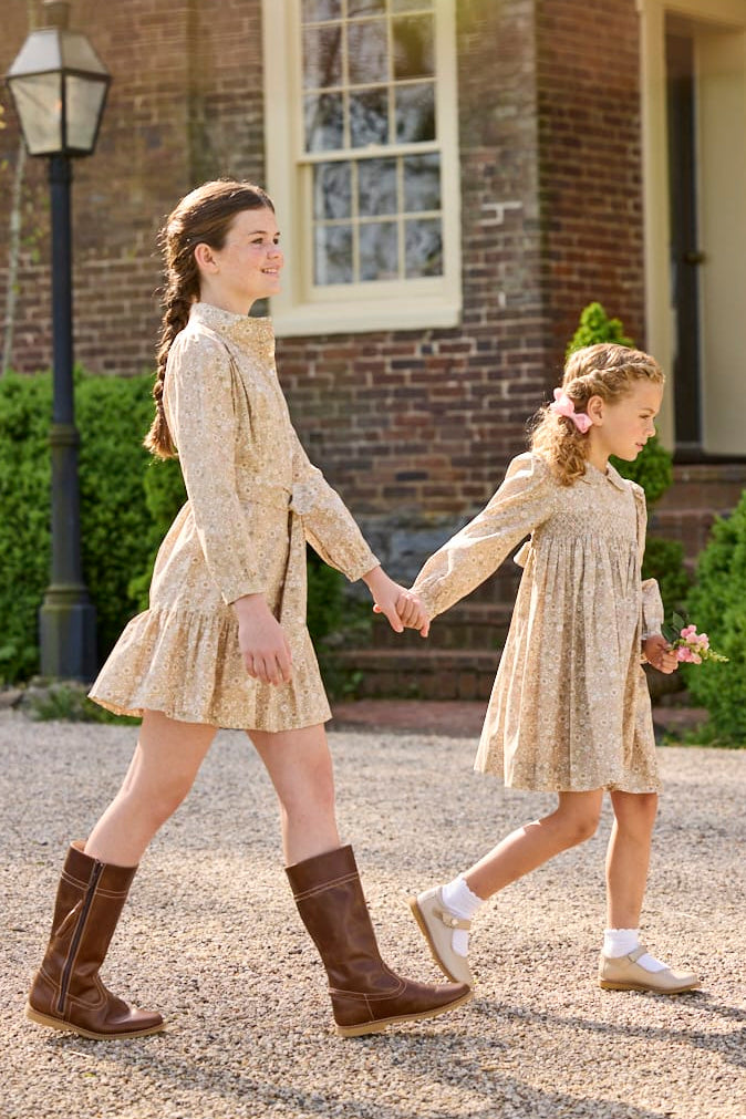 Little English traditional children&
